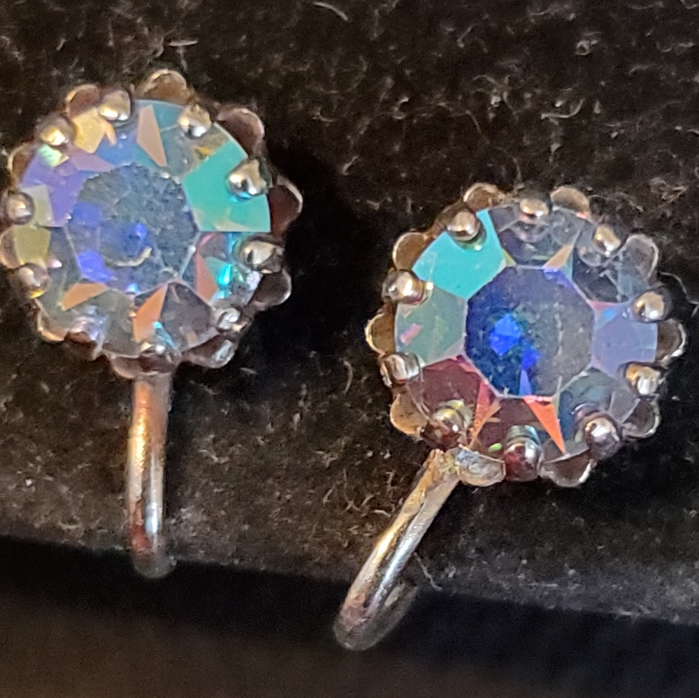 Vintage screw back aurora borealis stud earrings